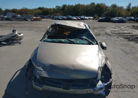 2005 Honda Accord 2.4 Lx from USA, damaged, VIN 1HGCM56435A095634